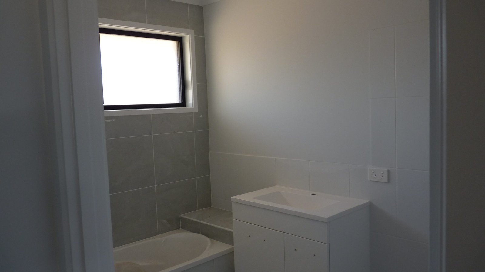 Spacious 4 Bedroom New Home in Eli Waters, Hervey Bay HB106