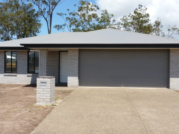 Spacious 4 Bedroom New Home in Eli Waters, Hervey Bay HB106