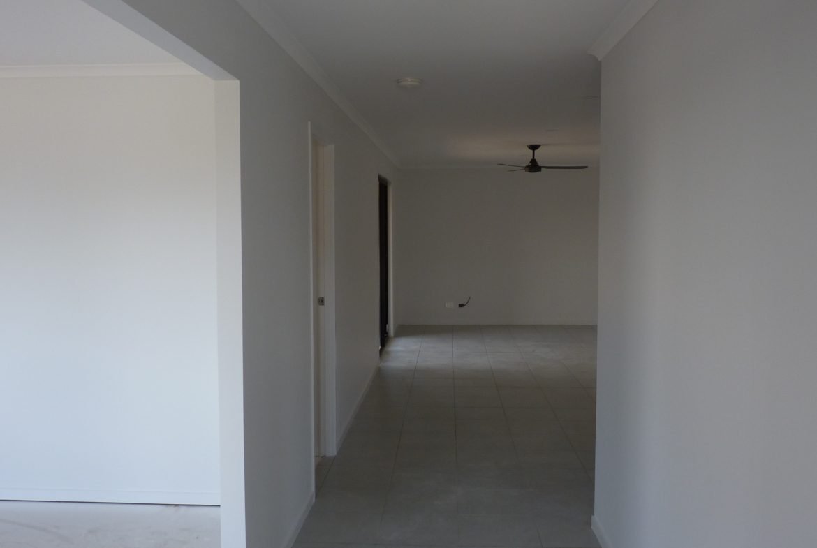 Spacious 4 Bedroom New Home in Eli Waters, Hervey Bay HB106